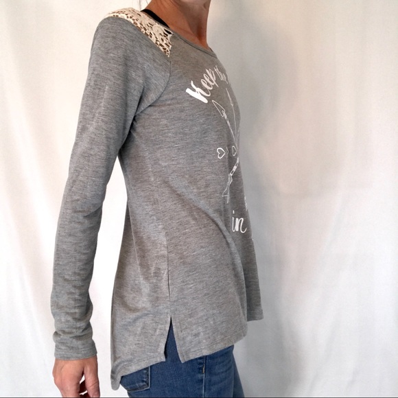 LACE SHOULDER TUNIC TOP - Picture 7 of 8